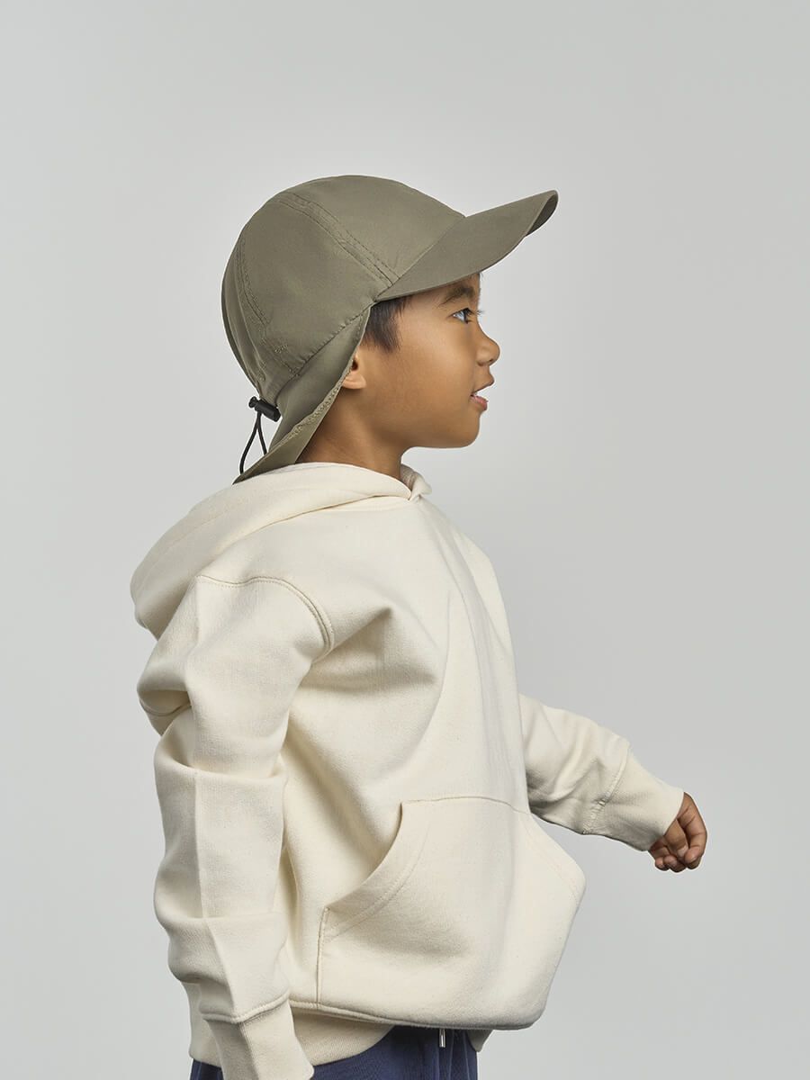 CAPPELLO BAMBINO VISIERA CURVA 6 PANNELLI