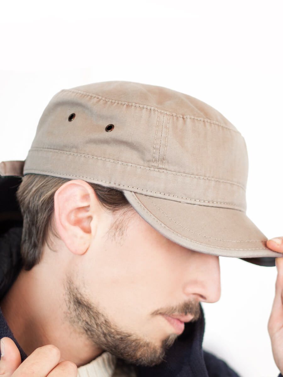CAPPELLO STILE MILITARE