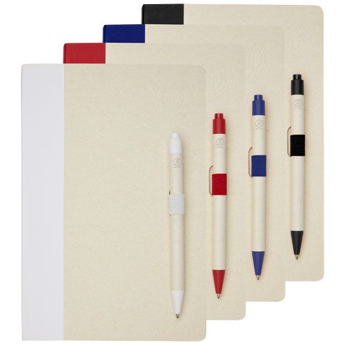 Set blocco note formato A5 e penna a sfera Dairy Dream realizzati con cartoni del latte riciclati - 107811