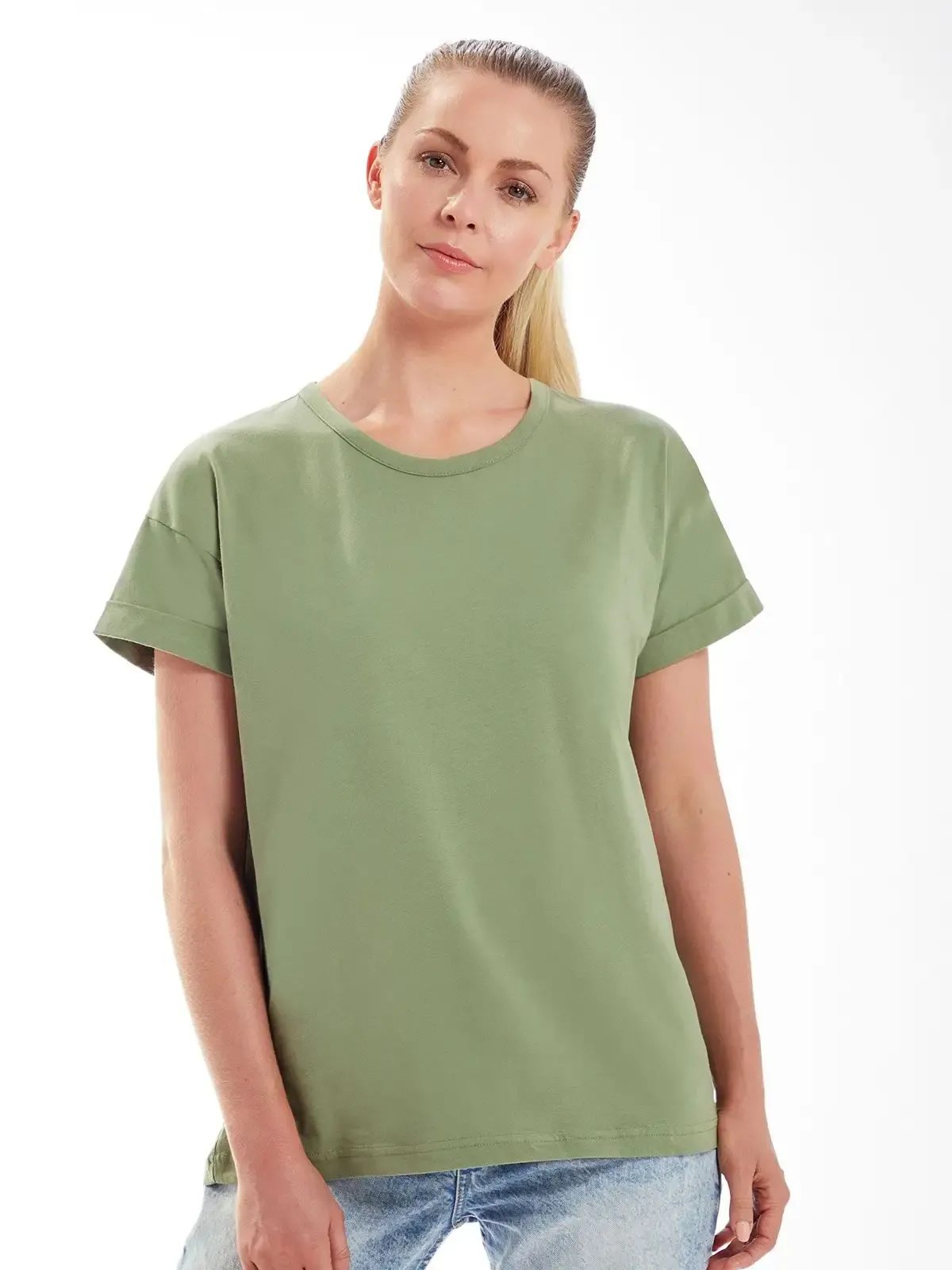 T-shirt donna a maniche con risvolto e vestibilità morbida - Mantis - MAM193