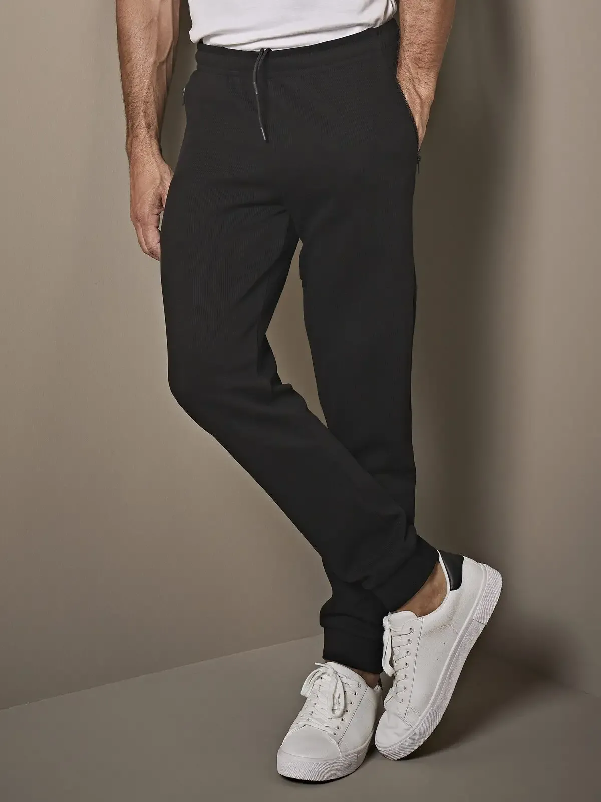 Pantalone sportivo in interlock a coste e vita elastica con coulisse - Tee Jays - TJ5510
