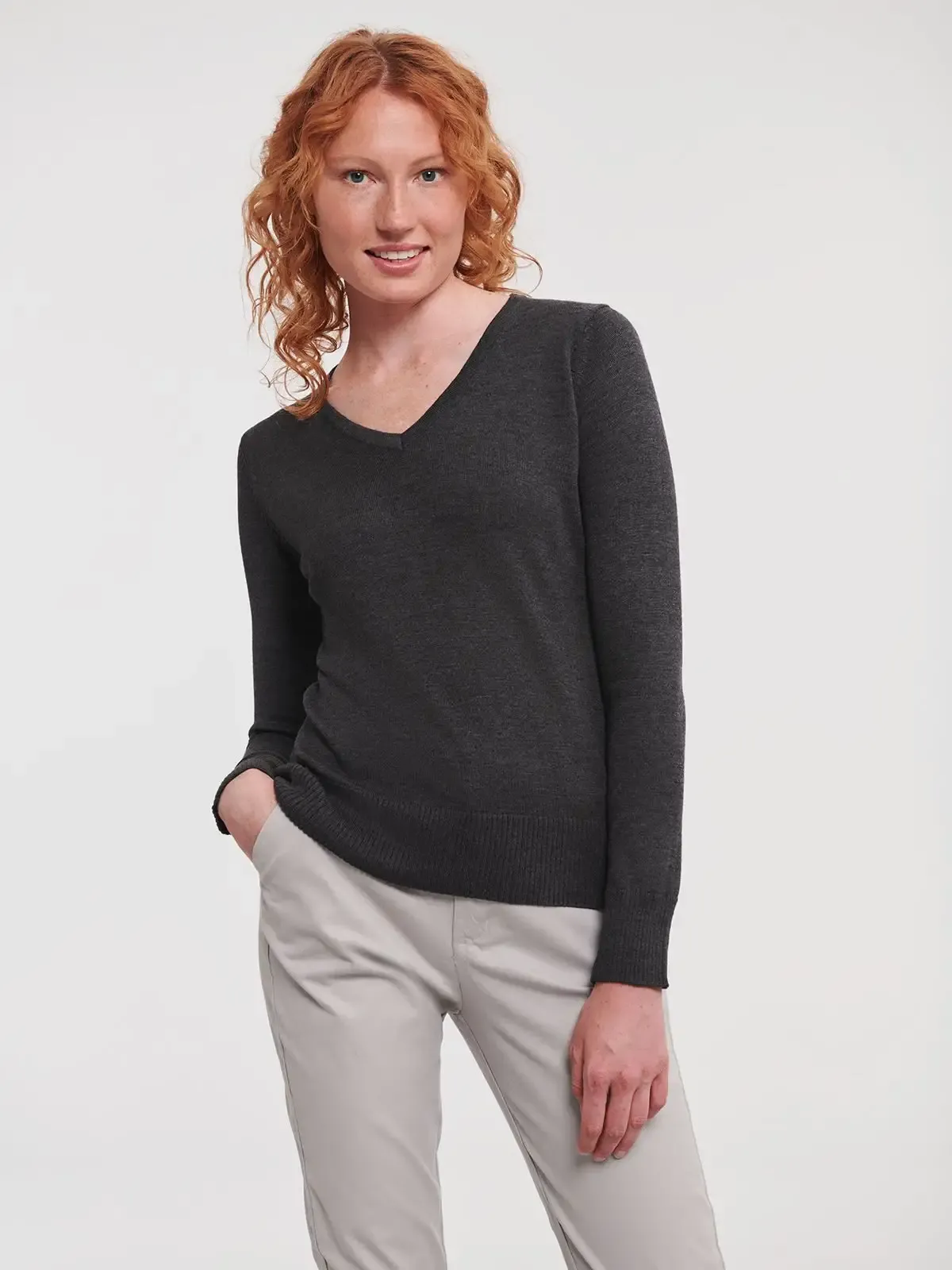 Pullover da donna con scollo a v e polsini e girovita con elastane - Russell Europe - JE710F