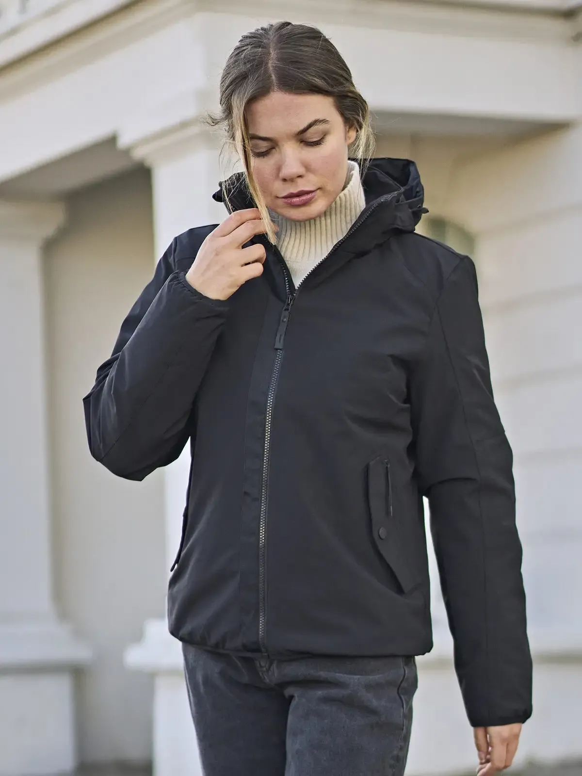 Giacca da donna con protezione mento e cappuccio removibile - Tee Jays - TJ9605