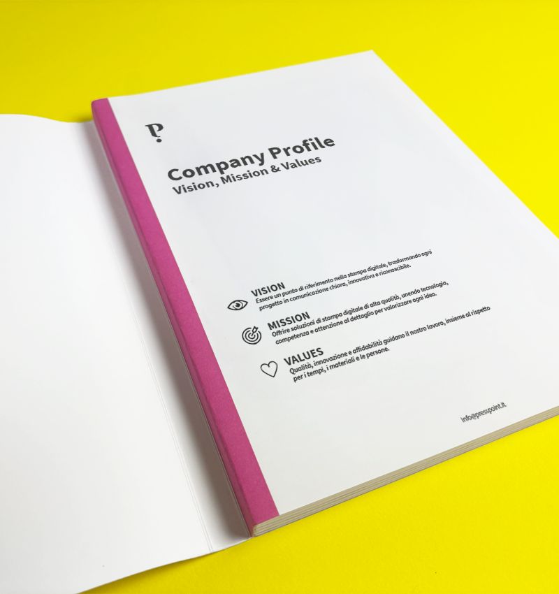 Brochure e Company profile Brossura Pur con copertina morbida svizzera