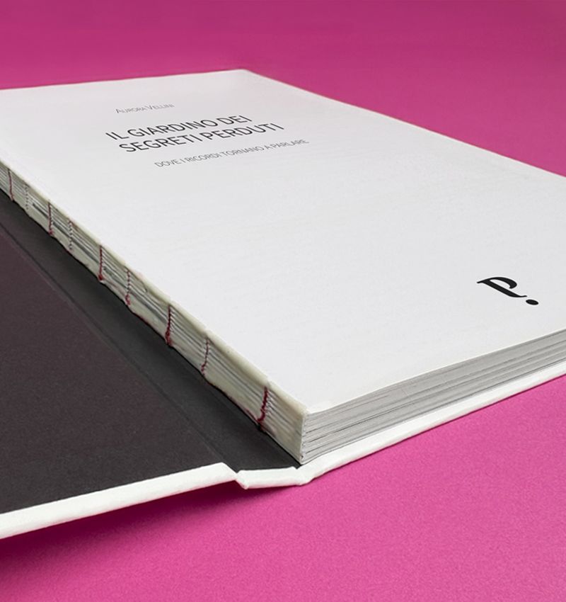 Libri narrativi e di saggistica con Filo refe a vista