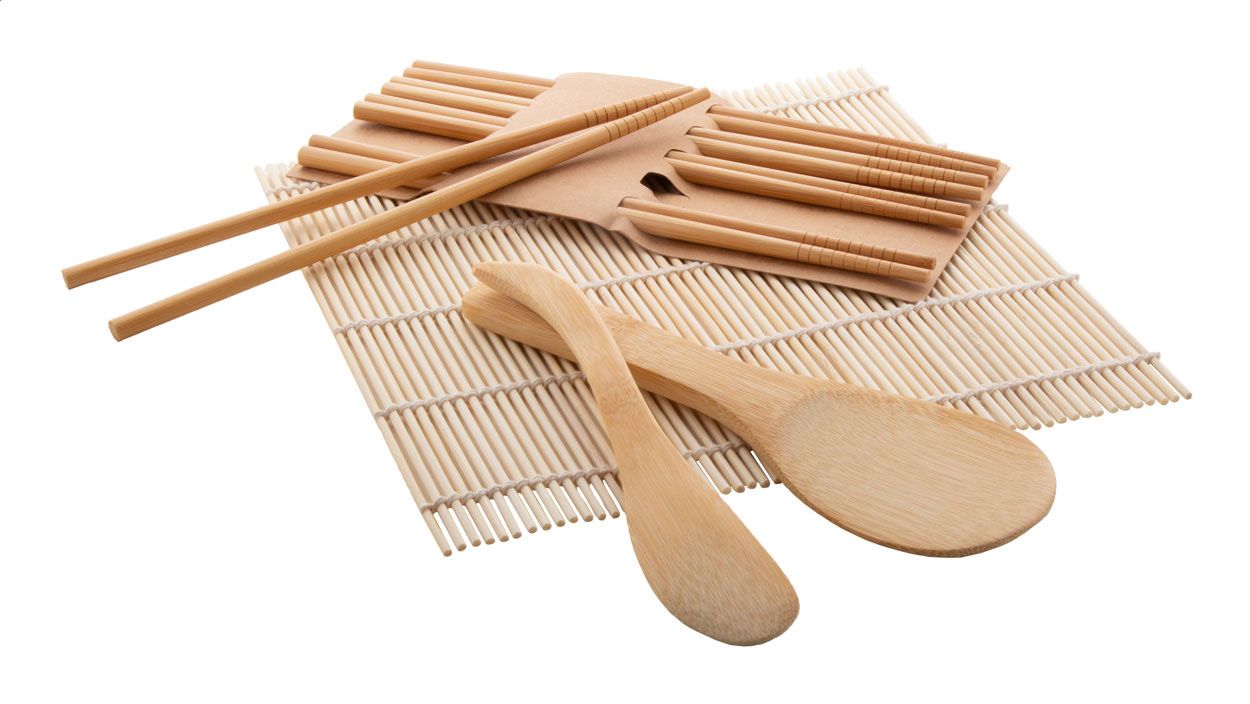 Uramaki. set preparazione sushi