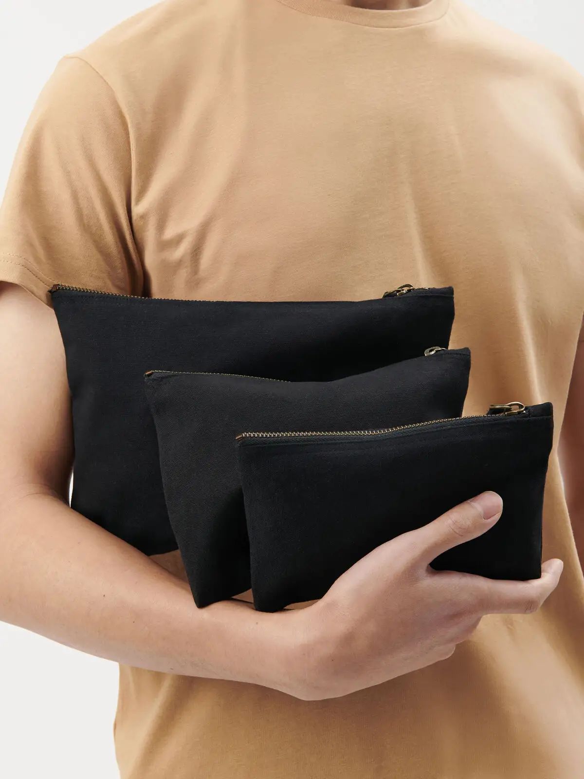 Accessory pouch M - Black Spider