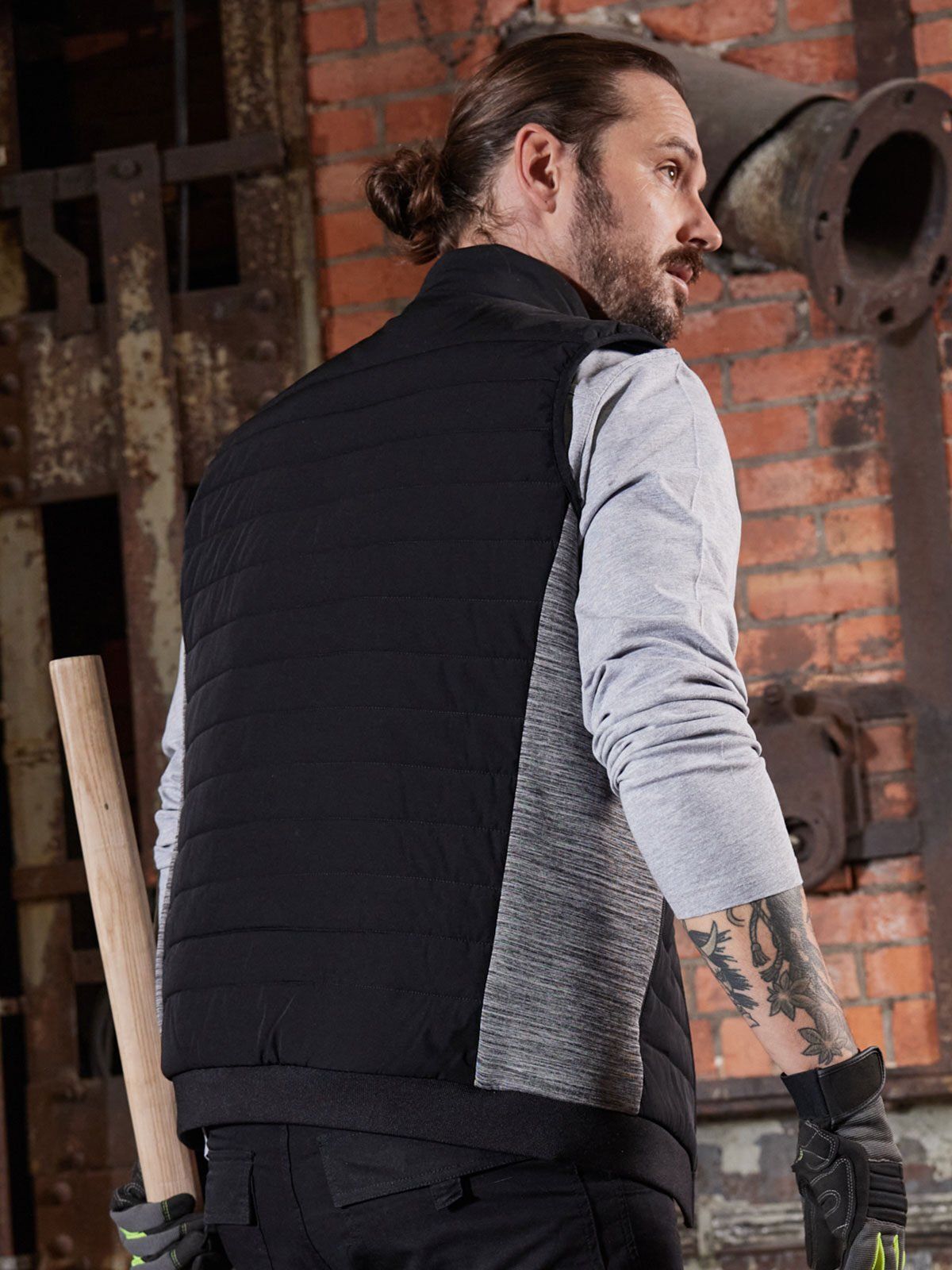 Men's Padded Hybrid Vest - Daiber