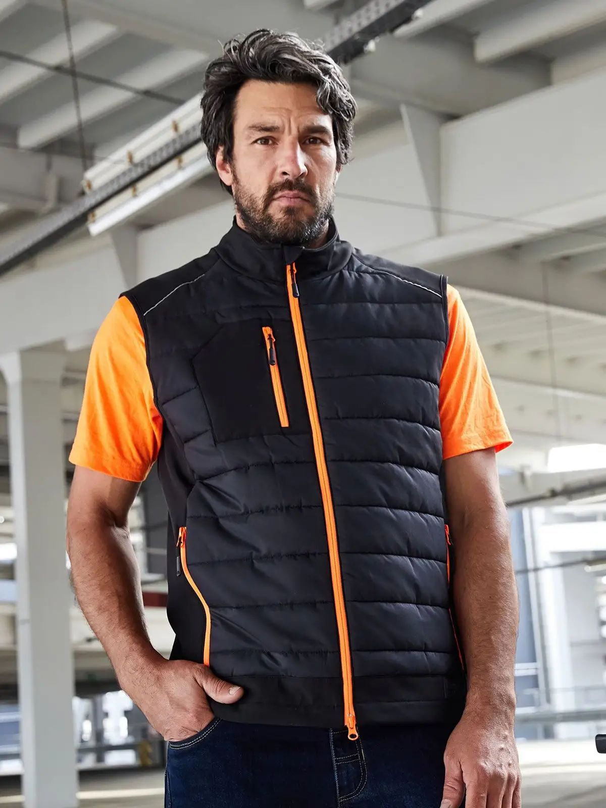 Men's Hybrid Vest - James & Nicholson