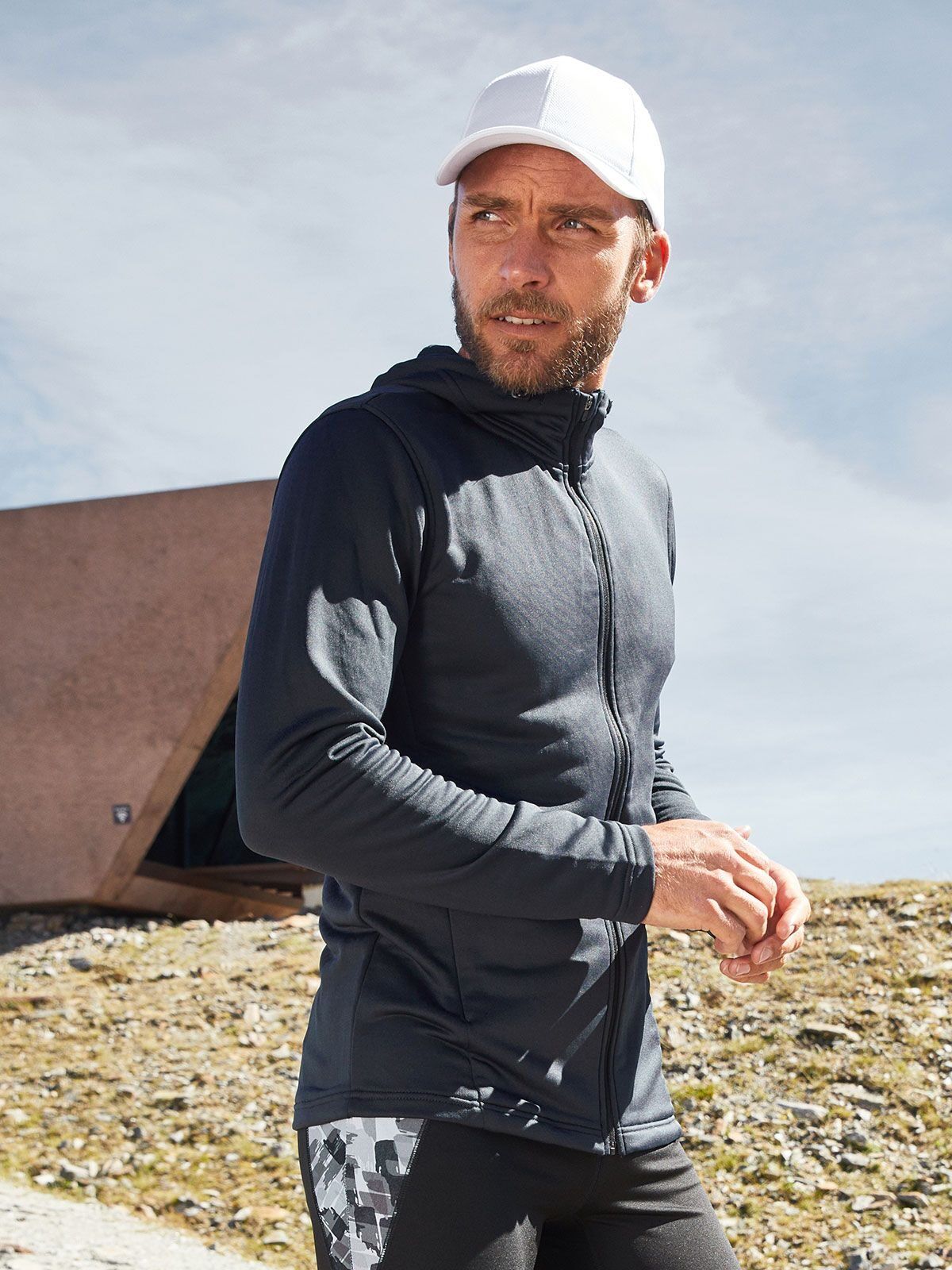 Men's Sports Zip Hoodie - Daiber