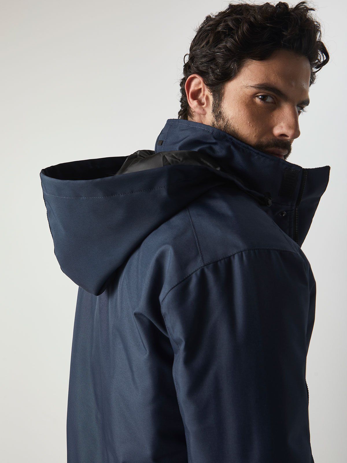 Logan - Black Spider