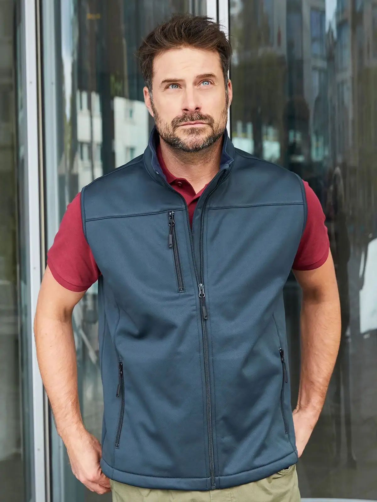 Men's Softshell Vest - James & Nicholson