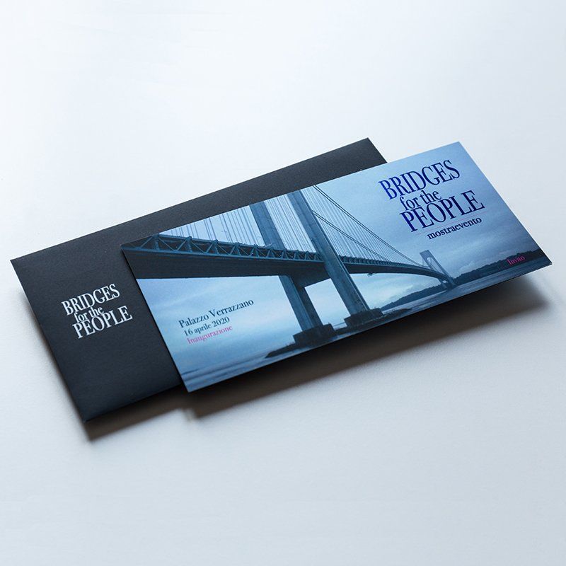 Biglietti di invito multistrato accoppiati con plastificazione soft touch, lamina metallica, stampa del bianco