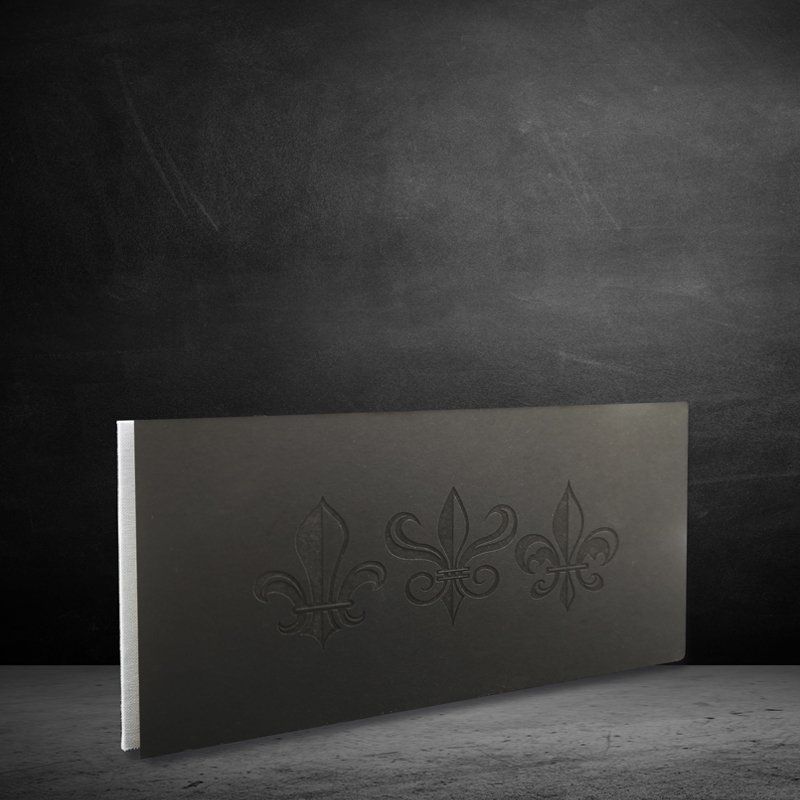 Incisione laser su vegetale nero